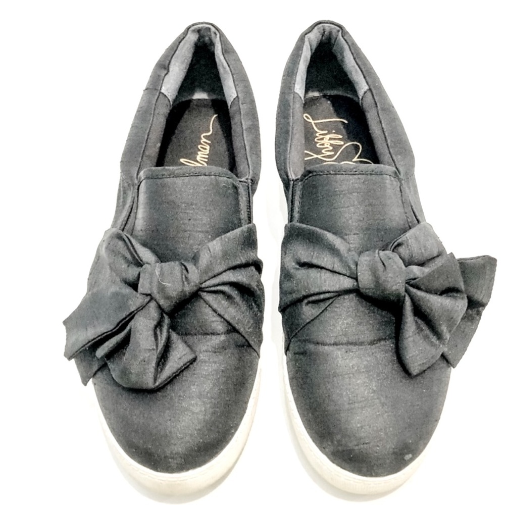 LIBBY EDELMAN | Black Tie Twist Bow Sneaker